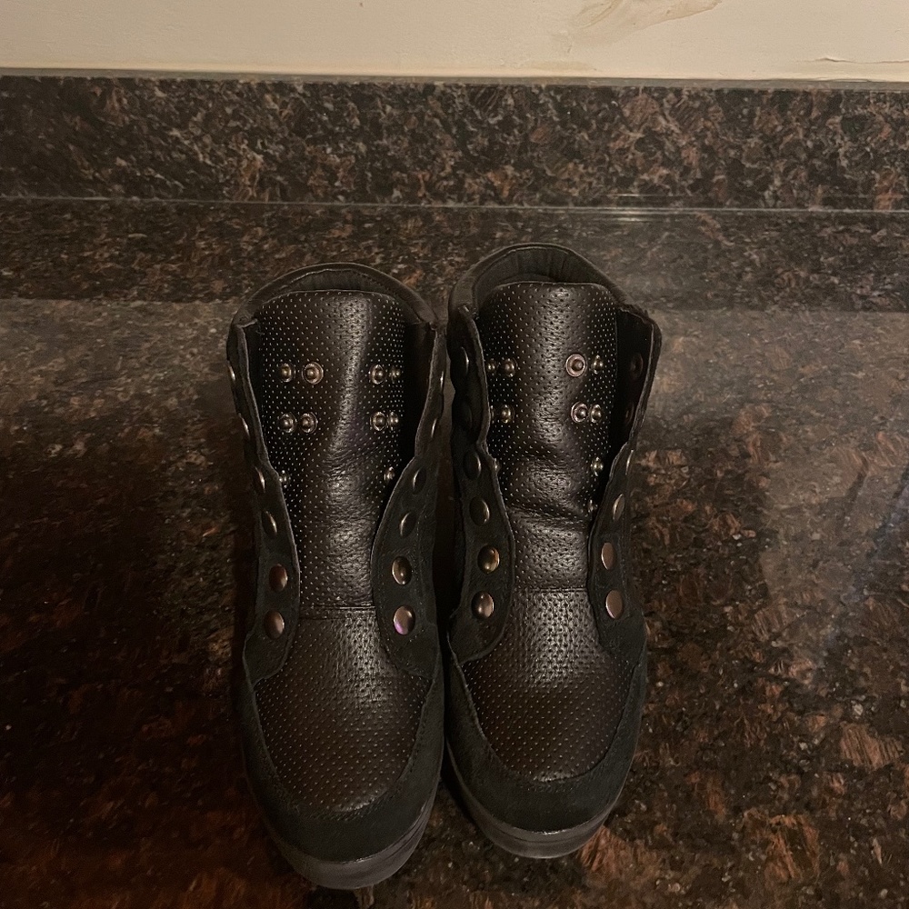 MIA, all black 7
